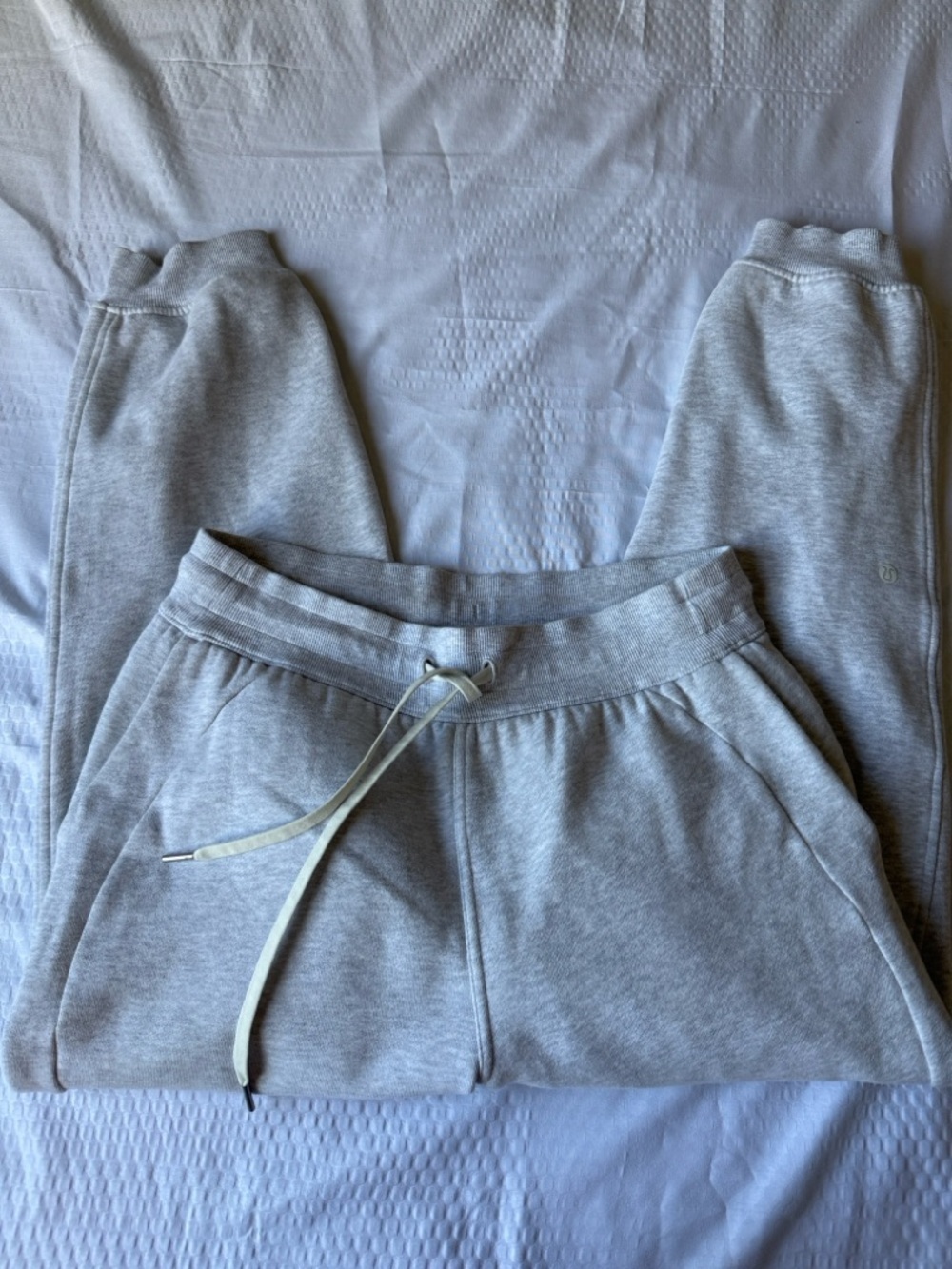 lululemon athletica Light Gray Women's Jogger Pants - Picture 7 of 12